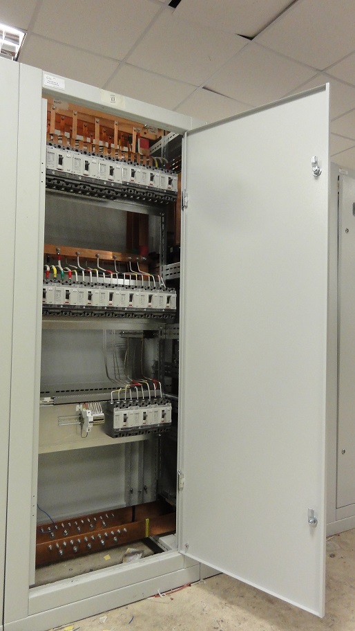 Линейная панель ГРЩ 16000 А с автоматами LS Industrial Systems